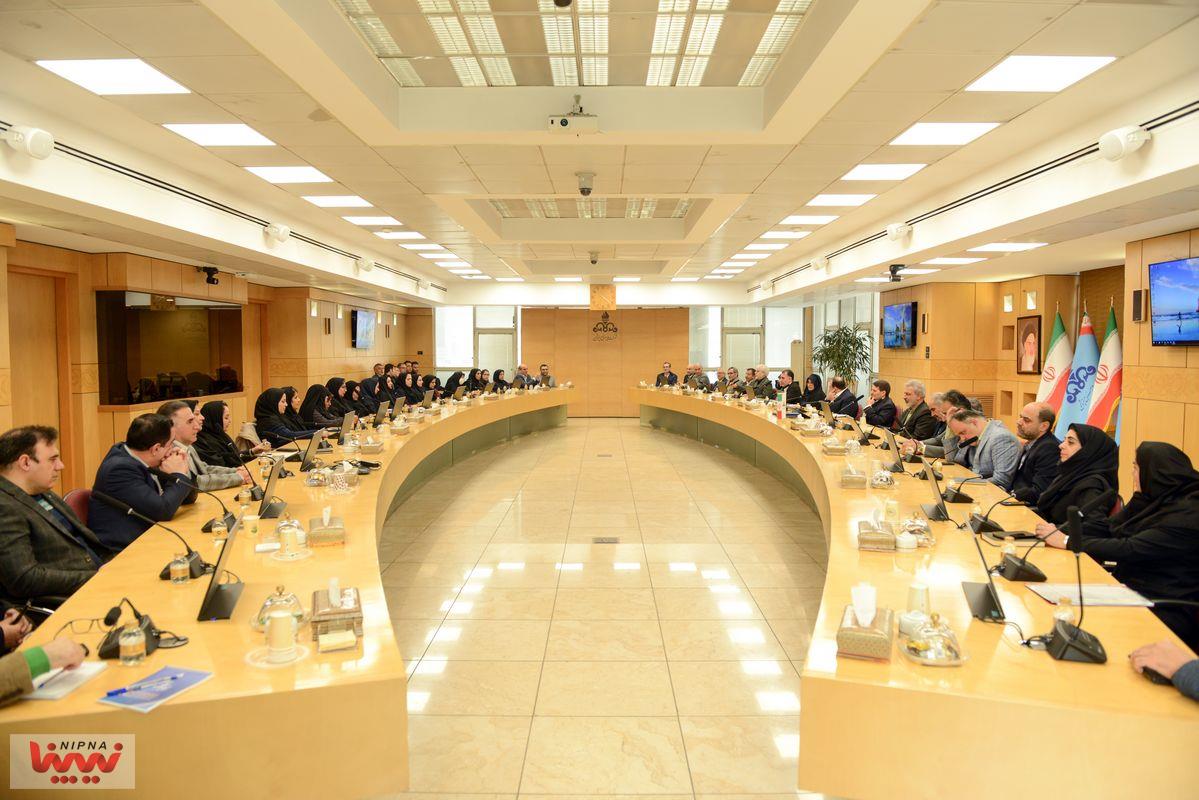 تقدیر مدیرعامل شرکت ملی صنایع پتروشیمی از اعضای کارگروه سلامت اداری NPC 21